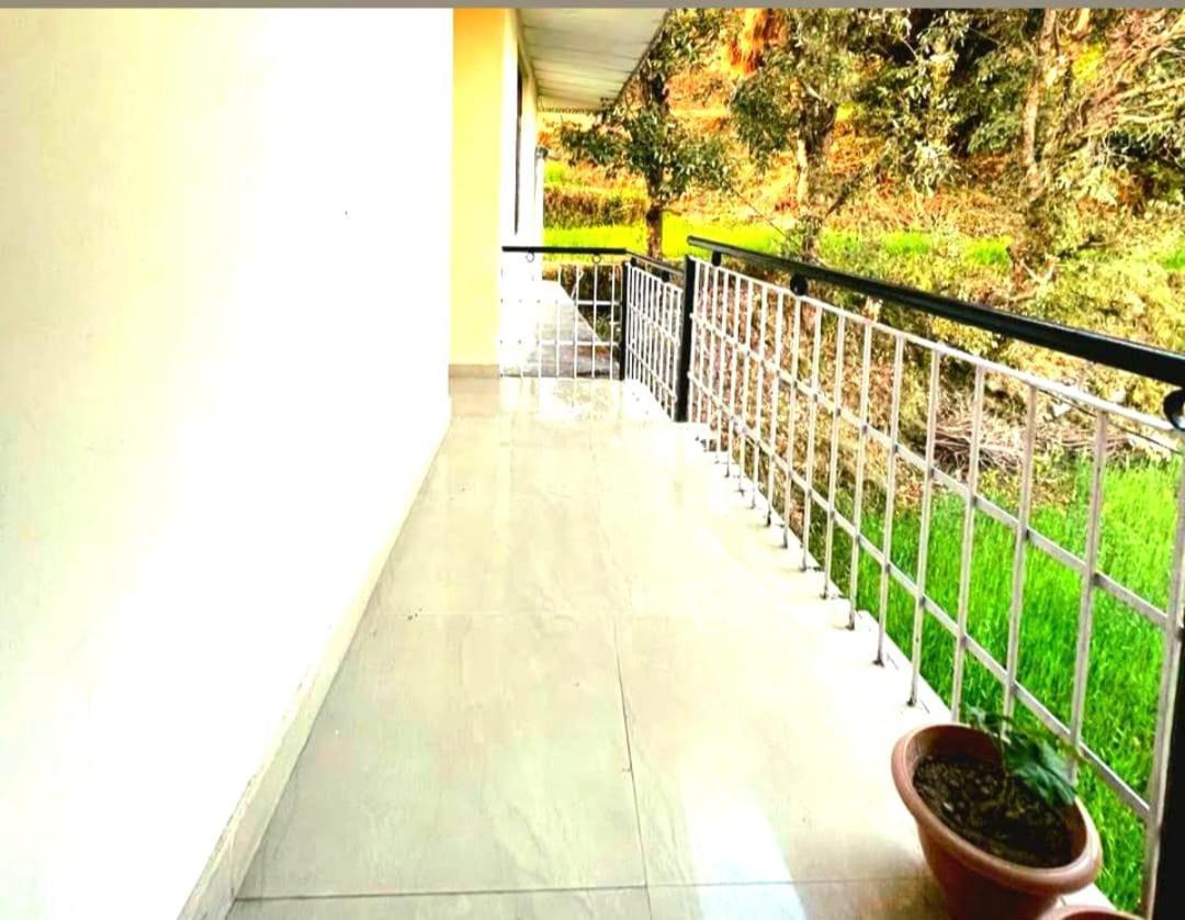 The Lake Cottage By Vrb Hotels Dharamshala Exterior foto